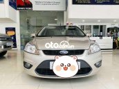 Bán Ford Focus 1.8MT sản xuất năm 2011, màu bạc