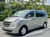 Cần bán Hyundai Grand Starex 2.5 MT sản xuất 2014, màu bạc 