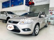 Bán Ford Focus 1.8MT sản xuất năm 2011, màu bạc