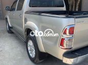 Xe Toyota Hilux 3.0G 4x4MT năm sản xuất 2012, màu bạc, nhập khẩu xe gia đình giá cạnh tranh