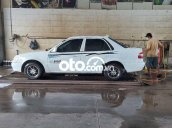 Cần bán Toyota Corolla Altis 1.6MT năm 1999, màu trắng, nhập khẩu