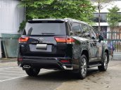 Cần bán xe Toyota Land Cruiser VXR năm 2021, màu đen, nhập khẩu  