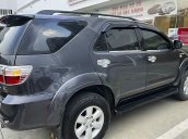 Bán Toyota Fortuner V sản xuất 2010, màu xám còn mới