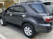 Bán Toyota Fortuner V sản xuất 2010, màu xám còn mới