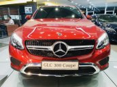 Bán xe Mercedes GLC 300 4Matic Coupe sản xuất năm 2022, màu đỏ, xe nhập