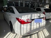 Bán Hyundai Sonata 2.0AT sản xuất năm 2010, màu trắng, nhập khẩu 