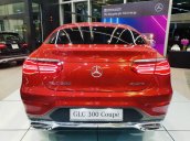 Bán xe Mercedes GLC 300 4Matic Coupe sản xuất năm 2022, màu đỏ, xe nhập