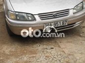 Bán Toyota Camry XLI sản xuất 2000 số sàn, giá 170tr