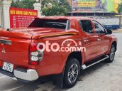 Bán Mitsubishi Triton 4x2AT sản xuất 2021, màu đỏ, nhập khẩu nguyên chiếc