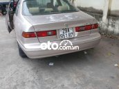 Bán Toyota Camry XLI sản xuất 2000 số sàn, giá 170tr