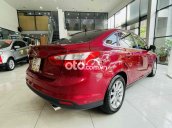 Bán Ford Focus Titanium sản xuất năm 2015, màu đỏ