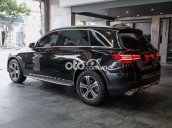 Cần bán lại xe Mercedes GLC 2000 4Matic năm 2018, màu đen