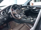 Cần bán lại xe Mercedes GLC 2000 4Matic năm 2018, màu đen