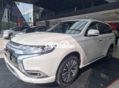 Cần bán Mitsubishi Outlander 2.0 STD năm 2022, màu trắng