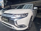 Cần bán Mitsubishi Outlander 2.0 STD năm 2022, màu trắng