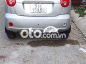 Cần bán gấp Chevrolet Spark LT sản xuất 2009, màu bạc