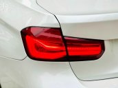 Cần bán lại xe BMW 320i năm 2016, màu trắng, xe nhập, giá 955tr