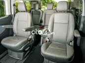 Cần bán Ford Tourneo Titanium năm sản xuất 2021