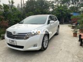 Cần bán Toyota Venza năm 2010, màu trắng, nhập khẩu 