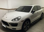 Xe Porsche Cayenne Turbo sản xuất 2011, màu trắng, nhập khẩu nguyên chiếc