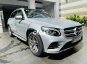 Cần bán Mercedes GLC 300 4MATIC sản xuất 2016, màu trắng như mới