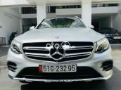 Cần bán Mercedes GLC 300 4MATIC sản xuất 2016, màu trắng như mới