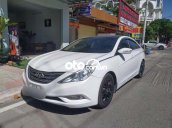 Bán Hyundai Sonata 2.0L 6AT năm sản xuất 2010, màu trắng, nhập khẩu