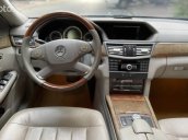 Cần bán lại xe Mercedes E300 năm sản xuất 2011, giá 665 triệu