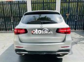 Cần bán gấp Mercedes GLC 300 4MATIC sản xuất năm 2016