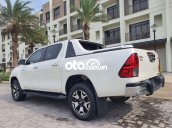 Bán Toyota Hilux năm 2019, màu trắng, xe nhập, 912tr