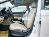 Bán Hyundai Elantra 1.6AT sản xuất năm 2022, màu trắng