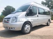 Cần bán Ford Transit 16 chỗ tiêu chuẩn năm sản xuất 2013, màu bạc