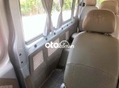 Cần bán Ford Transit 16 chỗ tiêu chuẩn năm sản xuất 2013, màu bạc