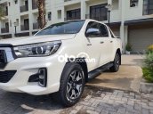 Bán Toyota Hilux năm 2019, màu trắng, xe nhập, 912tr