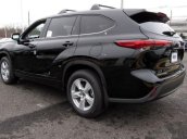 Bán ô tô Toyota Highlander LE sản xuất năm 2021, màu đen, nhập khẩu