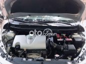 Cần bán gấp Toyota Vios 1.5E MT sản xuất năm 2017, màu bạc 