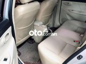 Cần bán gấp Toyota Vios 1.5E MT sản xuất năm 2017, màu bạc 