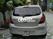 Cần bán Hyundai i20 năm sản xuất 2010, màu bạc, xe nhập 