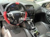 Bán xe Ford Focus 2.0L sản xuất năm 2015, màu trắng, giá 470tr