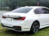 Cần bán BMW 730Li M Sport sản xuất 2020, màu trắng, xe nhập