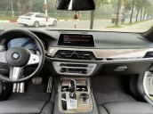 Cần bán BMW 730Li M Sport sản xuất 2020, màu trắng, xe nhập