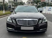 Cần bán gấp Mercedes E300 AMG năm sản xuất 2011, màu nâu