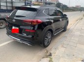 Cần bán gấp Hyundai Tucson 2.0 đặc biệt, sản xuất 2021, màu đen như mới