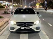 Bán Mercedes E300 AMG năm 2016, màu trắng, nhập khẩu như mới