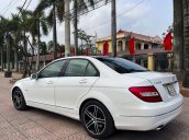 Cần bán xe Mercedes C200 sản xuất 2011, màu trắng