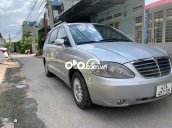 Cần bán xe Ssangyong Stavic 5 chỗ sản xuất năm 2009, màu bạc, xe nhập, giá 190tr