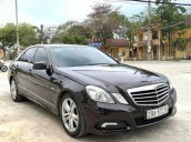 Bán Mercedes E250 năm 2009, màu đen, nhập khẩu