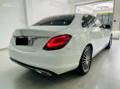 Xe Mercedes C180 sản xuất 2020, màu trắng