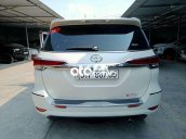 Xe Toyota Fortuner năm sản xuất 2017, màu trắng, nhập khẩu còn mới