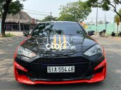 Cần bán gấp Hyundai Genesis năm sản xuất 2013, hai màu